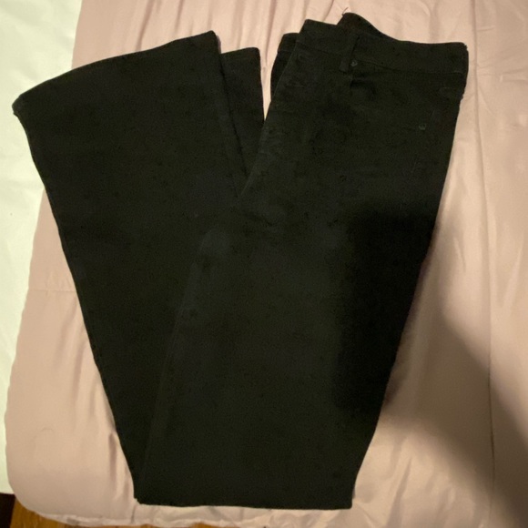 Women Jean - Picture 6 of 7